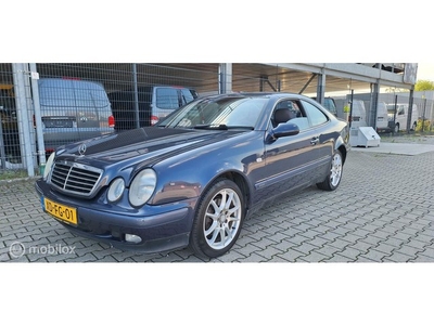 Mercedes CLK-klasse Coupé 200 Sport automaat