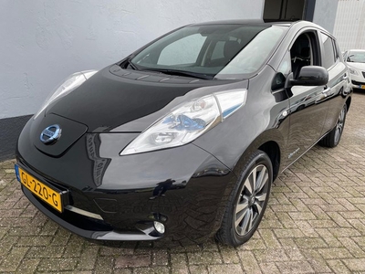 Nissan LEAF Tekna 24 kWh - NU € 2000,- Subsidie