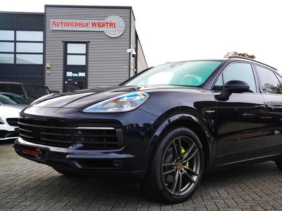 Porsche Cayenne 3.0 E-Hybrid | Sport Chrono | Bose Sound | Panorama | Luchtvering | Trekhaak | Adaptieve Cruise | 360 camera | NAP