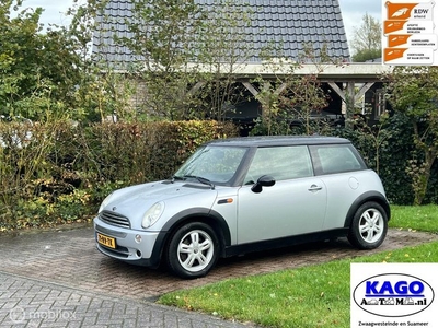 Sportieve Mini 1.6 Cooper Pepper bj. 2005 nwe apk!