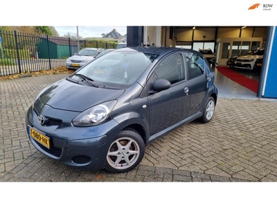 Toyota Aygo 1.0-12V Comfort*5