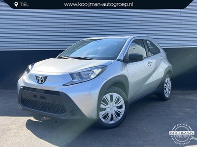 Toyota Aygo X 1.0 VVT-i MT play Snel Leverbaar! meerdere