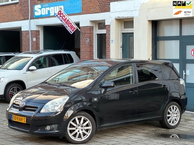 Toyota Verso 2.2 D-4D Dynamic-1 jaar apk-airco