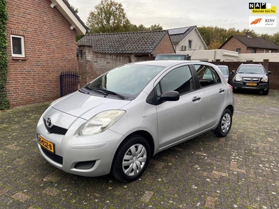 Toyota Yaris 1.0 VVTi Acces 5 deurs airco 92743 km orginal