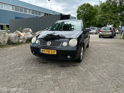 Volkswagen Polo 1.4-16V Athene