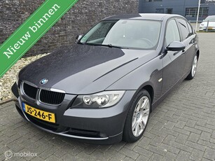 BMW 3-serie 318i Business