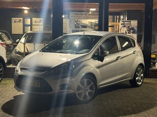 Ford Fiesta 1.25 Titanium 5 deurs 82PK! Cruise l PDC l