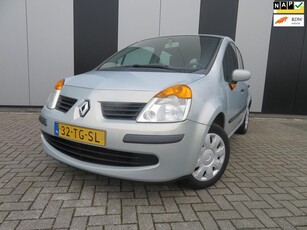 Renault Modus 1.4-16V Expression Luxe