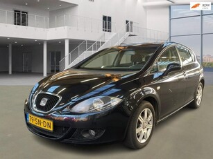 Seat Leon 1.6 Stylance AIRCO CRUISE TREKHAAK 2 X SLEUTELS