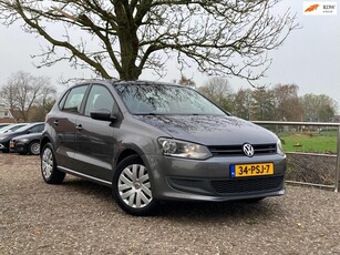 Volkswagen Polo 1.4-16V Comfortline Cruise + Clima + Navi