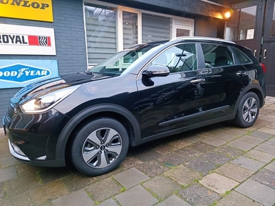 Kia Niro 1.6 GDi Hybrid ExecutiveLine navi camera cruise