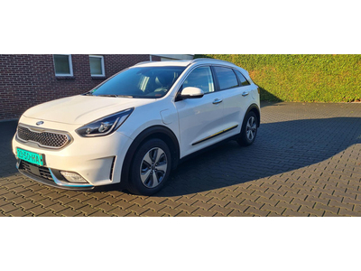 Kia Niro 1.6 GDi PHEV ExecutiveLine schuifdak+ afn trekhaak