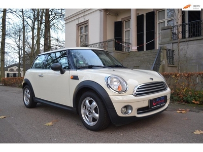 Mini Cooper One 1.4 MOTOR ROOKT, VASTE PRIJS!