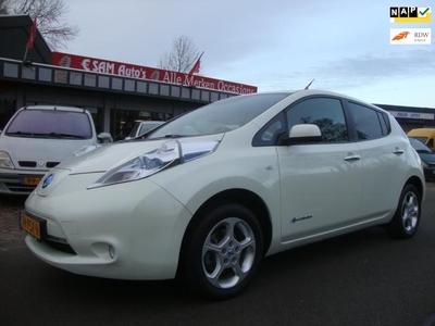 Nissan LEAF Base 24 kWh (Elektriciteit + NAVI )