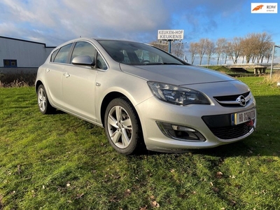 Opel Astra 1.4 Turbo Cosmo 5-deurs //topstaat//climate//nw