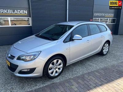 Opel Astra Sports Tourer 1.4 Business +