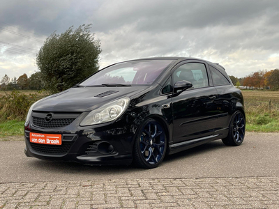 Opel Corsa 1.6-16V T OPC 192Pk Navi Leder Climate Cruise Ctr Nw Apk