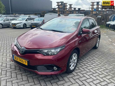 Toyota Auris 1.8 Hybrid Dynamic