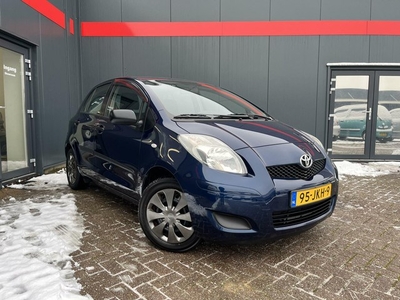 Toyota Yaris 1.3 VVTi Dynamic 5DRS