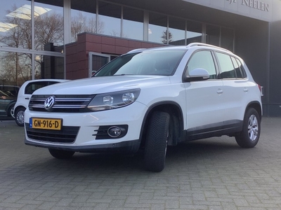 Volkswagen Tiguan 2.0 TSI Sport en Style leder