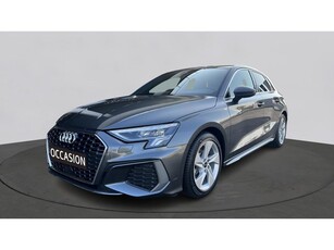 Audi A3 Sportback 30 TFSI 110pk S edition / Privacy Glass /