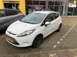 Ford Fiesta 1.25 Trend airco elektrische ramen cv zeer