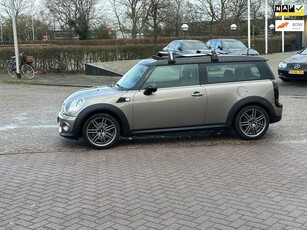 Mini Mini Clubman 1.6 Cooper Business Line,bj.2011,kleur:grijs,1e eigenaar,dealer onderhouden,APK 10/2025 en NAP met 285466 km.