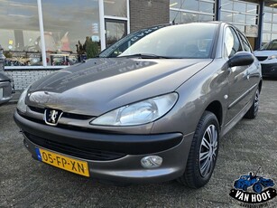 Peugeot 206 1.4 Gentry Airco