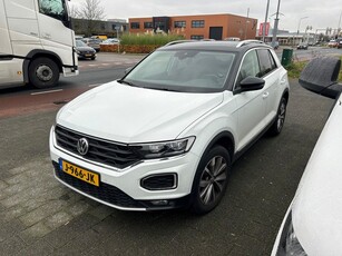 Volkswagen T-Roc 1.5 TSI Style NAVI CARPLAY CAMERA