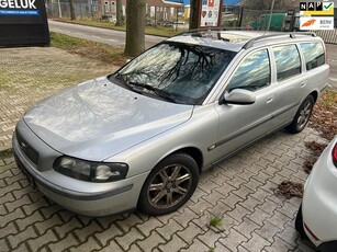 Volvo V70 2.4 Comfort LineInruil AutoLees Tekst!350 zo