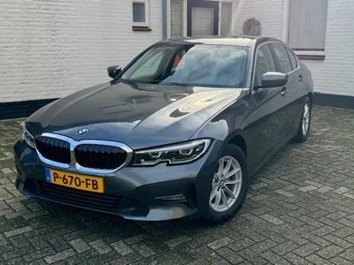 BMW 3 Serie 318i Business Edition Vele Optie's (bj 2022)