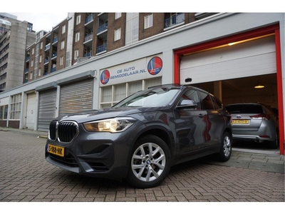 BMW X1 sDrive18i Executive Panoramadak Trekhaak NW MODEL