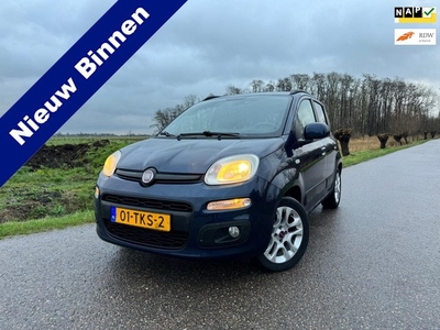 Fiat Panda 0.9 TwinAir Lounge / Handgeschakeld / Benzine /