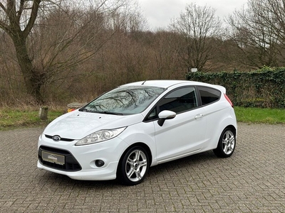 Ford Fiesta 1.6 St- 120PK! *Clima/Sport/NWE APK!