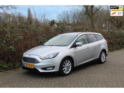 Ford Focus Wagon 1.5 Titanium *Luxe uitvoering !