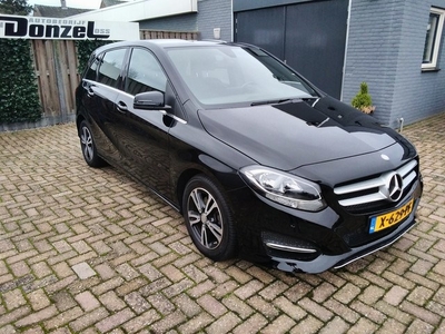 Mercedes-Benz B-Klasse 180 Ambition AUTOMAAT - NAVIGATIE -