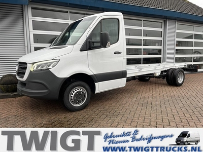 Mercedes-Benz Sprinter 517 CDI L3 RWD Bakwagen met laadklep