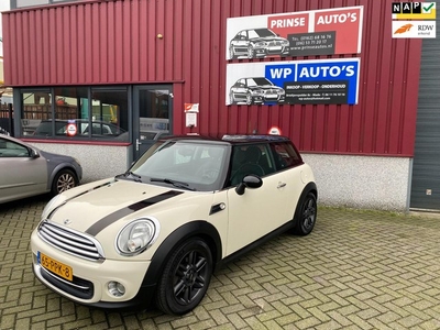 Mini Mini 1.6 Cooper 10 Years II met leder