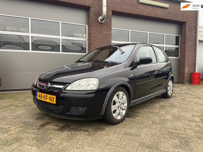 Opel Corsa 1.4-16V Sport