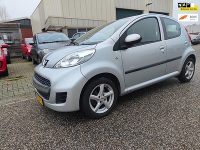 Peugeot 107 1.0-12V Millesim 200