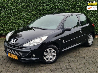 Peugeot 206+ + 1.1 Accent / Airco / Nieuwe APK /