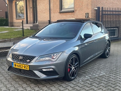 Seat Leon 2.0 TSI CUPRA 300 AdaptivePano Leder