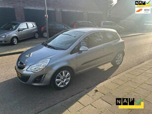 Opel Corsa 1.2-16V Edition AIRCO,CRUISE,AUX,AFNEEMBARE TREKHAAK,NIEUWE APK!