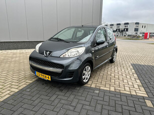 Peugeot 107 1.0-12V Millesim 200 / Airco / 5-Deurs