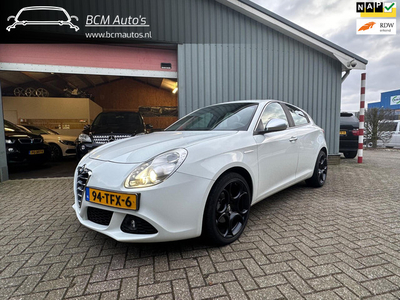 Alfa Romeo Giulietta 1.6 JTDm Distinctive Apple Carplay Mutimedia Clima 18 inch 6 bak