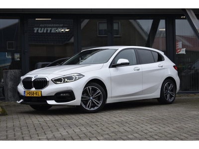 BMW 1-serie 118i Executive SFEERVERLICHTING APPLE