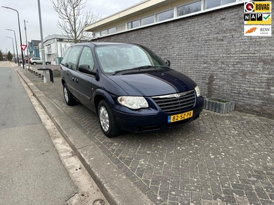 CHRYSLER VOYAGER 2.4i Business Edition 6 persoons! ruime laadruimte!