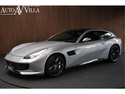 Ferrari GTC4 3.9 V8 Lusso T | Carbon | Lift Systeem | Passenger Display | Apple Carplay | Daytona style Seats |