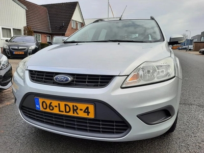 Ford FOCUS Wagon 1.6 AIRCO/CRUISE/TREKHAAK! (bj 2010)