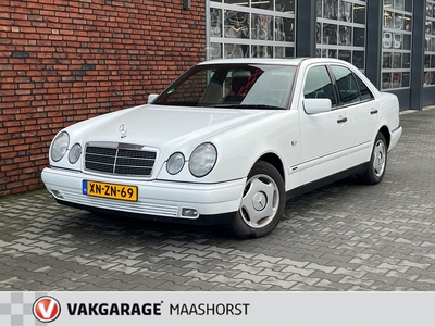 MERCEDES E-KLASSE 200 Classic Youngtimer Airco/Cruise/Stoelverwarming